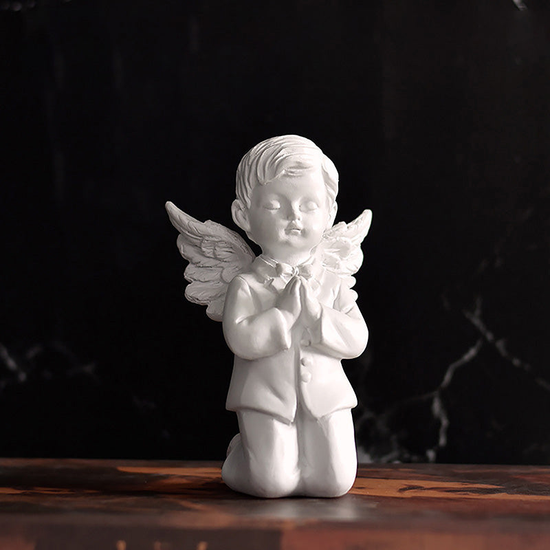 Figurine De Communion Garçon Agenouillé En Résine - Hauteur 11 Cm - Pour Décoration De Table Ou Dragées